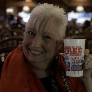 Meet your Posher, Debbie